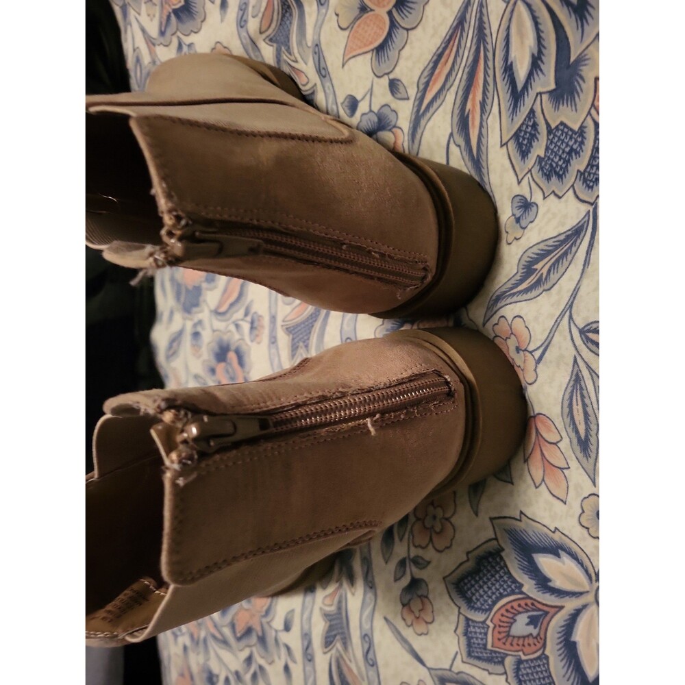 Booties - Picture 4 of 5